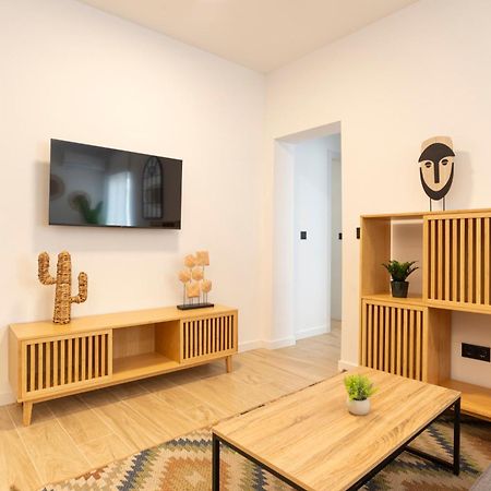 II Cozy & Modern Apartment Ayr Malaga Bagian luar foto